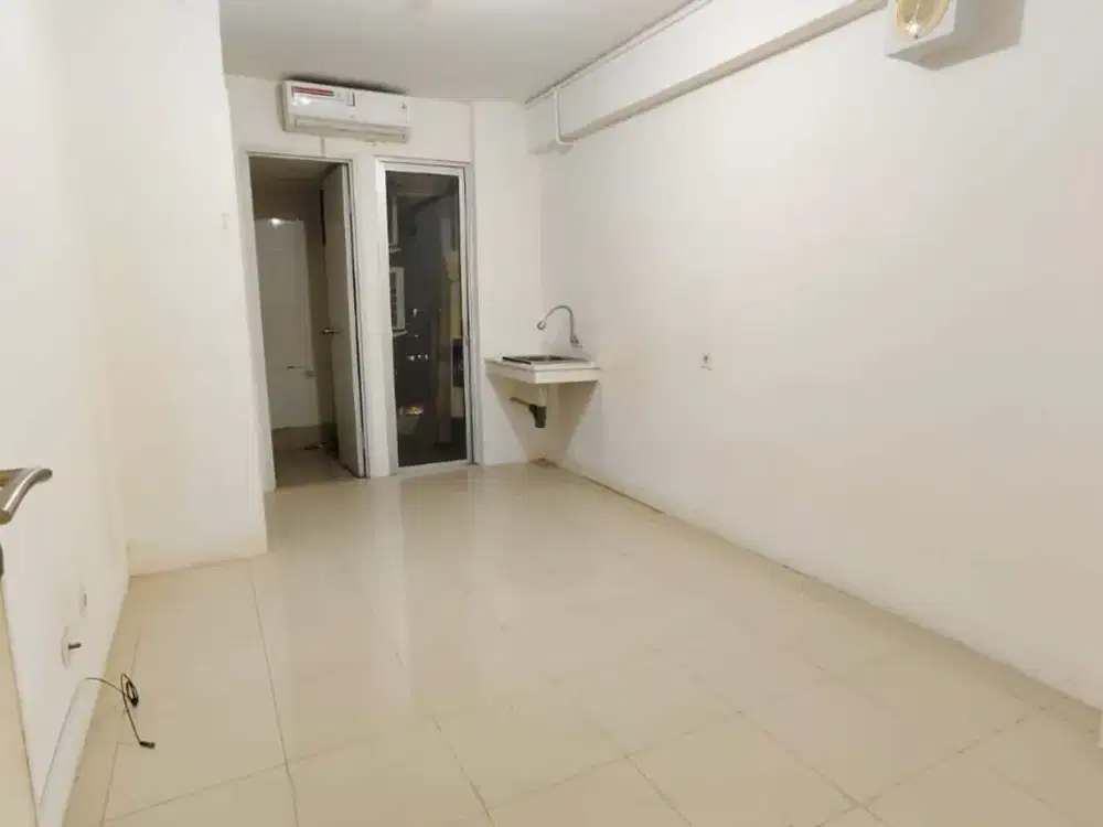 Unit sewa 2KT unfurnish Bassura City
