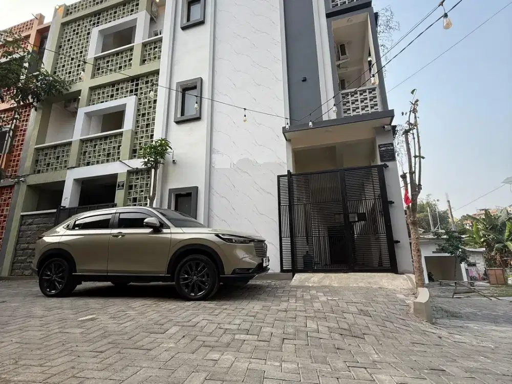 DIJUAL RUMAH KOST SEGITIGA EMAS BANYAK KAMAR AUTO PILOT KOTA MALANG JUAL CEPAT BUTUH UANG BU