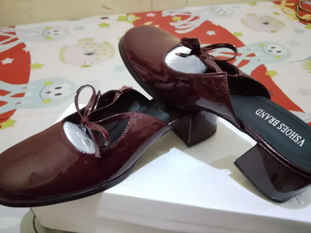 Sepatu wanita antu temen salah beli warna
