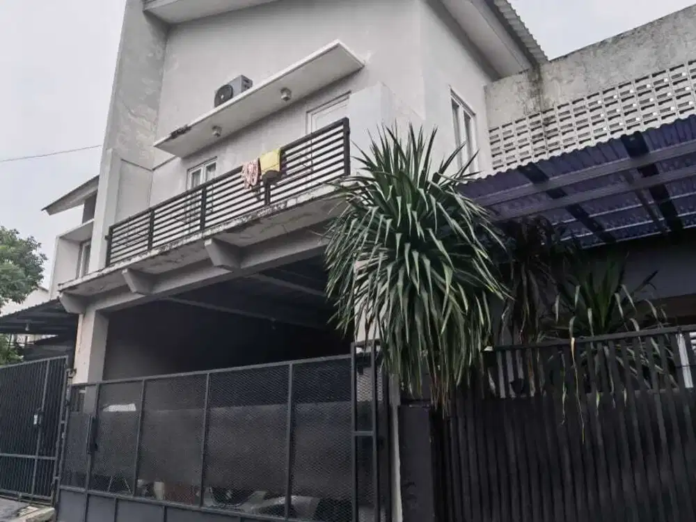 Dijual Rumah Hook di Griya Loka BSD City