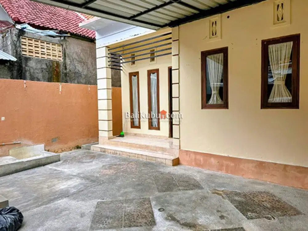 [AMR-219.PAS-Y] Rumah Sewa Tahunan 2 KT Jl Tunjung Sari Padangsambian
