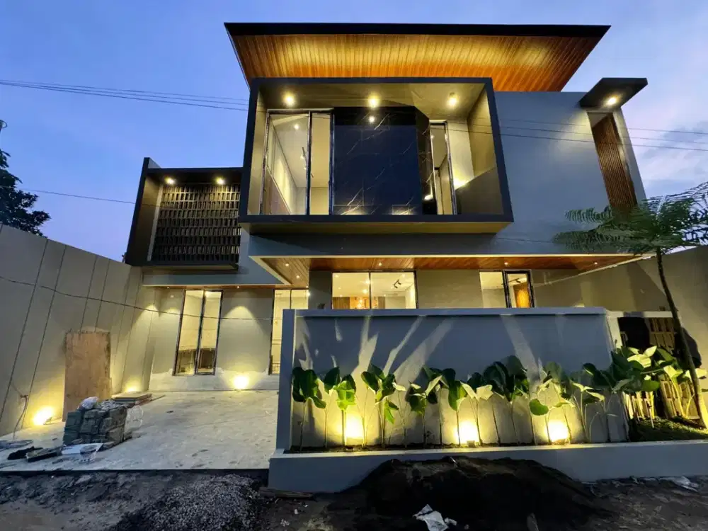 Dijual Rumah Baru Full Furnish  di Maguwoharjo Sleman Yogyakarta