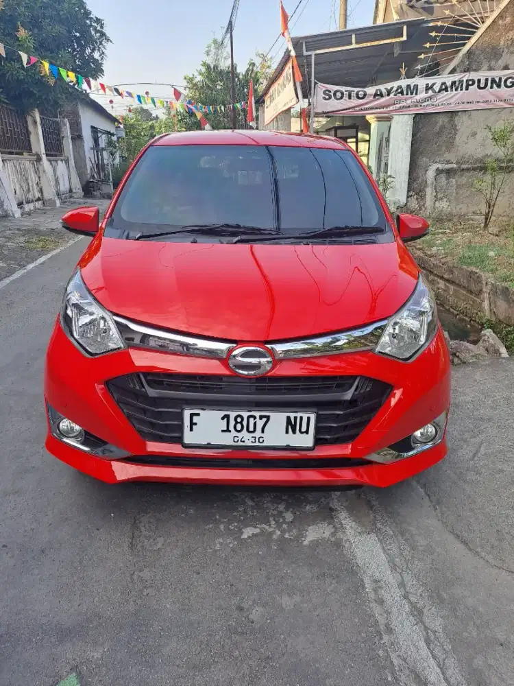 Daihatau sigra R deluxe