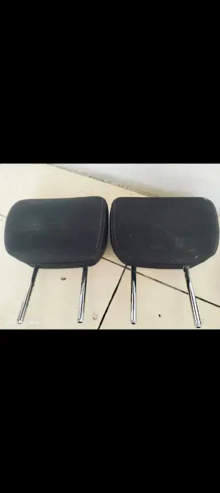 Headrest livina
