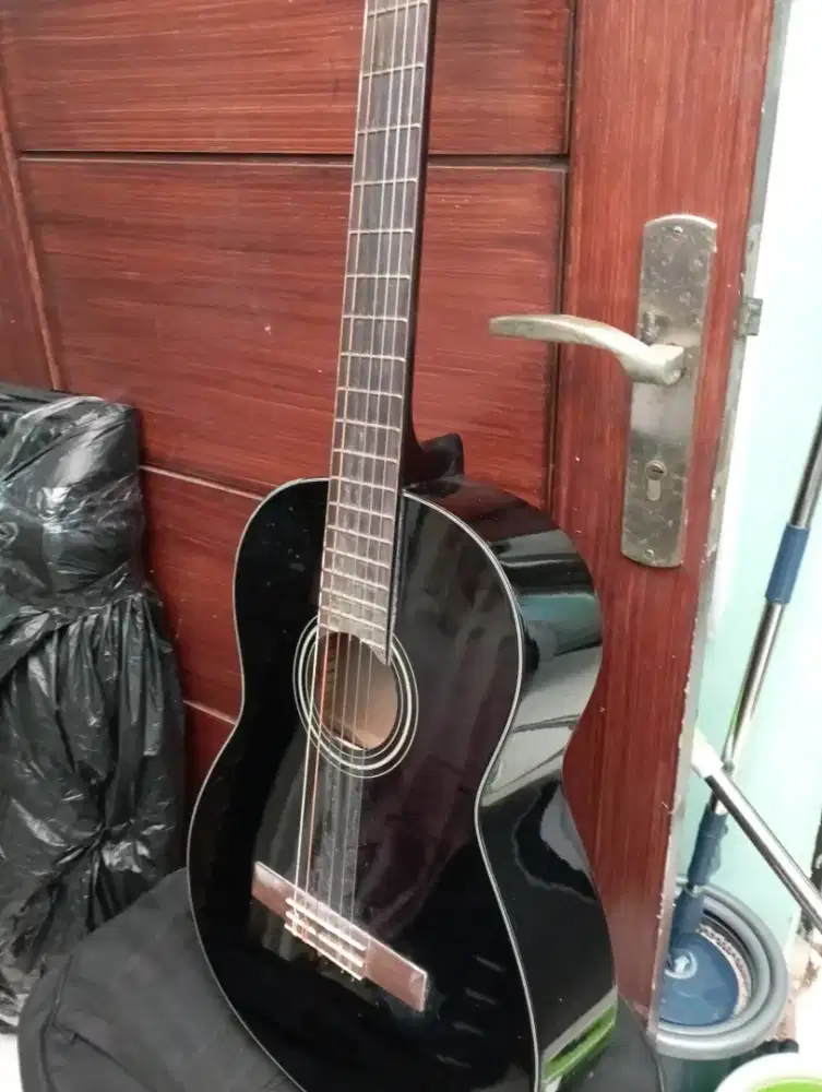 Gitar Yamaha c40 hitam black edition limited new gress guitar nilon en