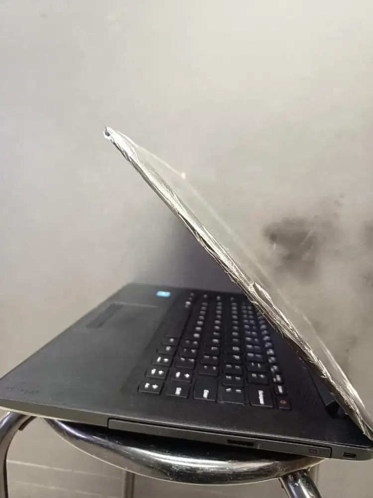 Lenovo slim intel n3060 ram 4gb ssd 256gb