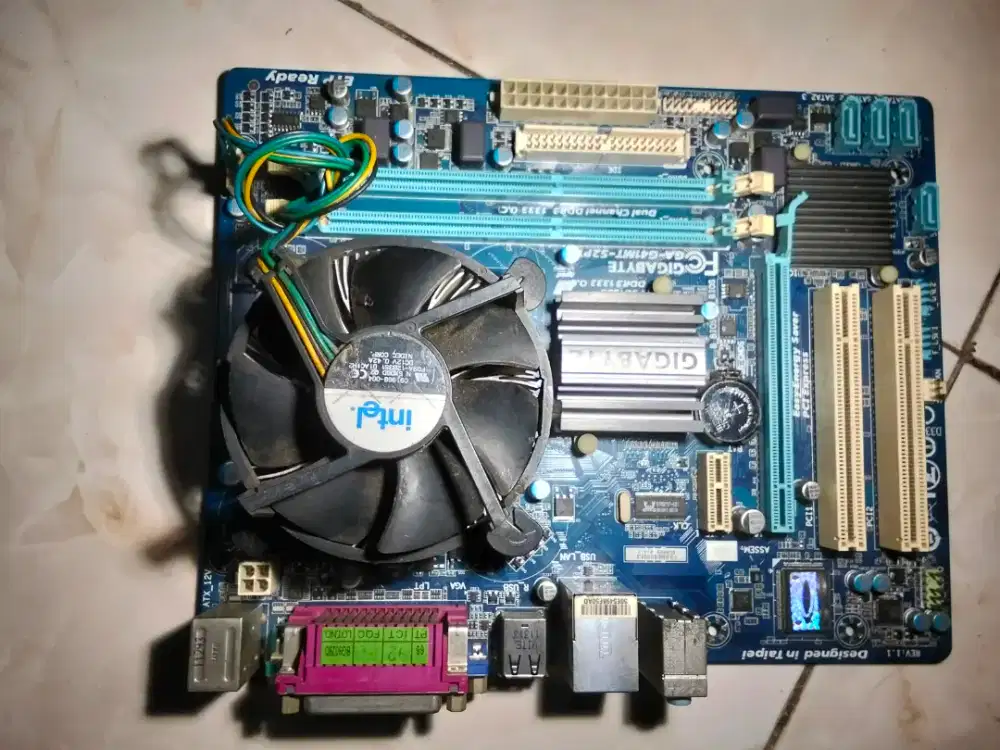 Jual 2 yunit Mainboard Gigabyte + Processor