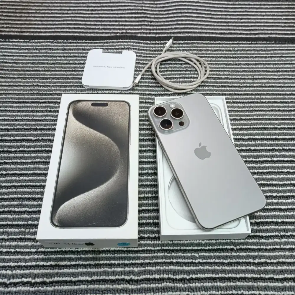 Iphone 15 Pro Max 256gb Muluss like new Ex grs resmi iBox
