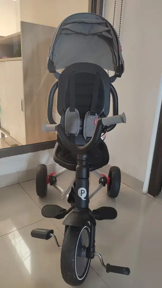 Dijual stroller anak merk q play