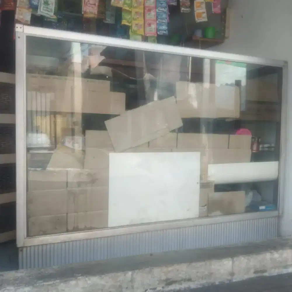 Jual barang etalase