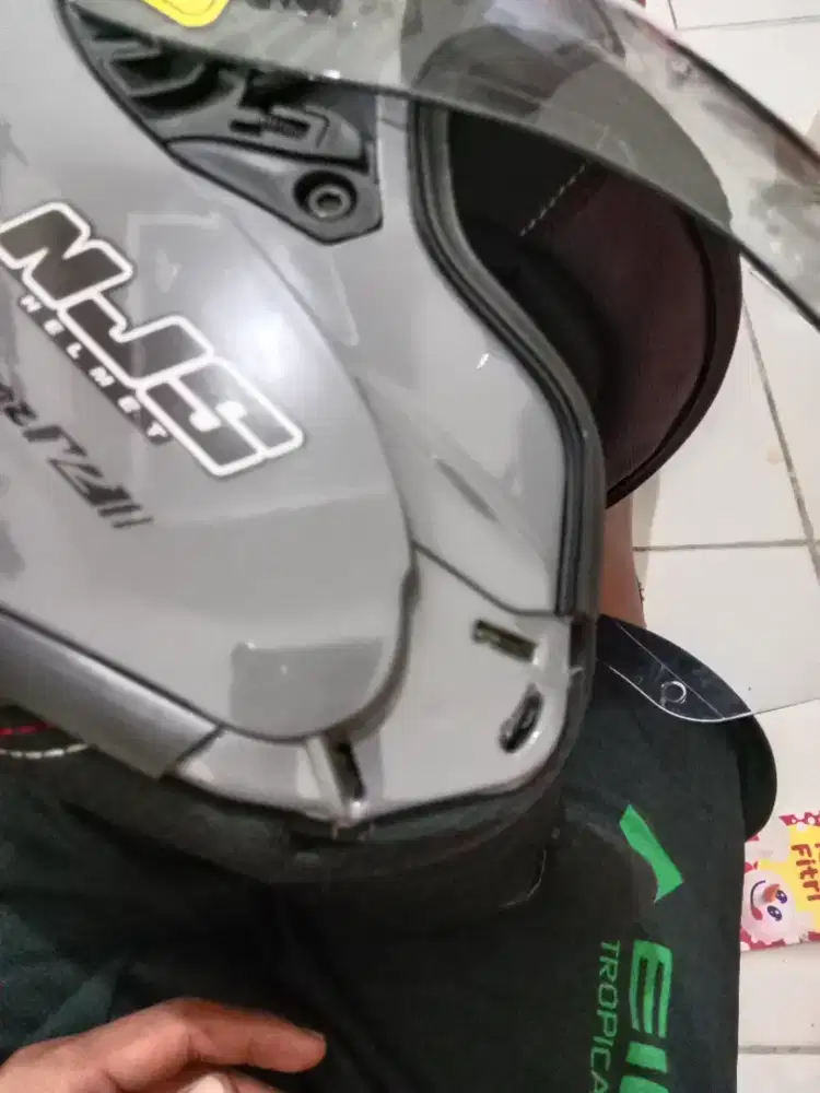 Jual helm bekas