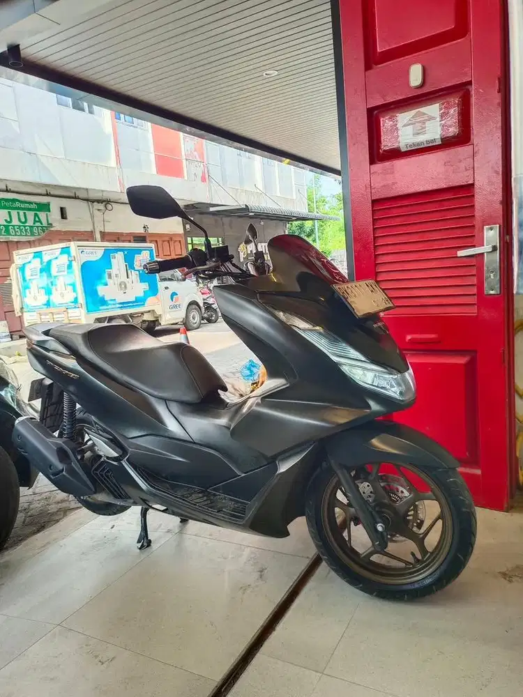 Honda PCX 160 tipe ABS tahun 2023 warna Hitam Dop PCX160 CC Black Doff