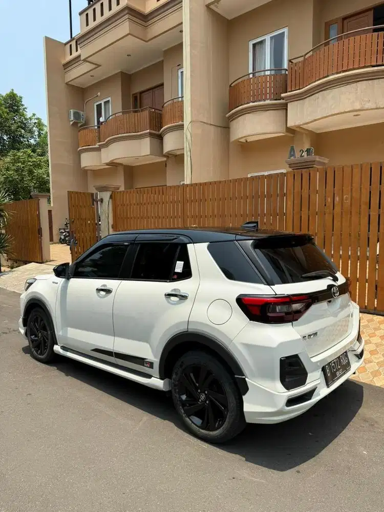 Raize 1 T GR two tone 2022