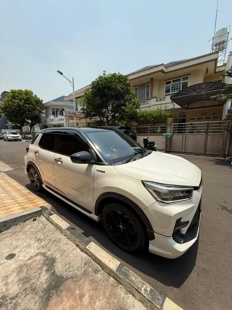 Raize 1 T GR two tone 2022