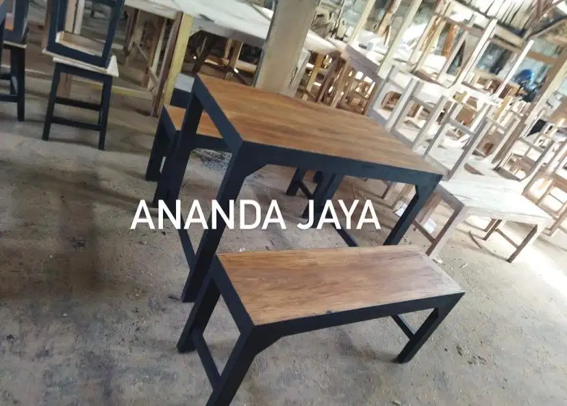 Meja kursi cafe warmindo