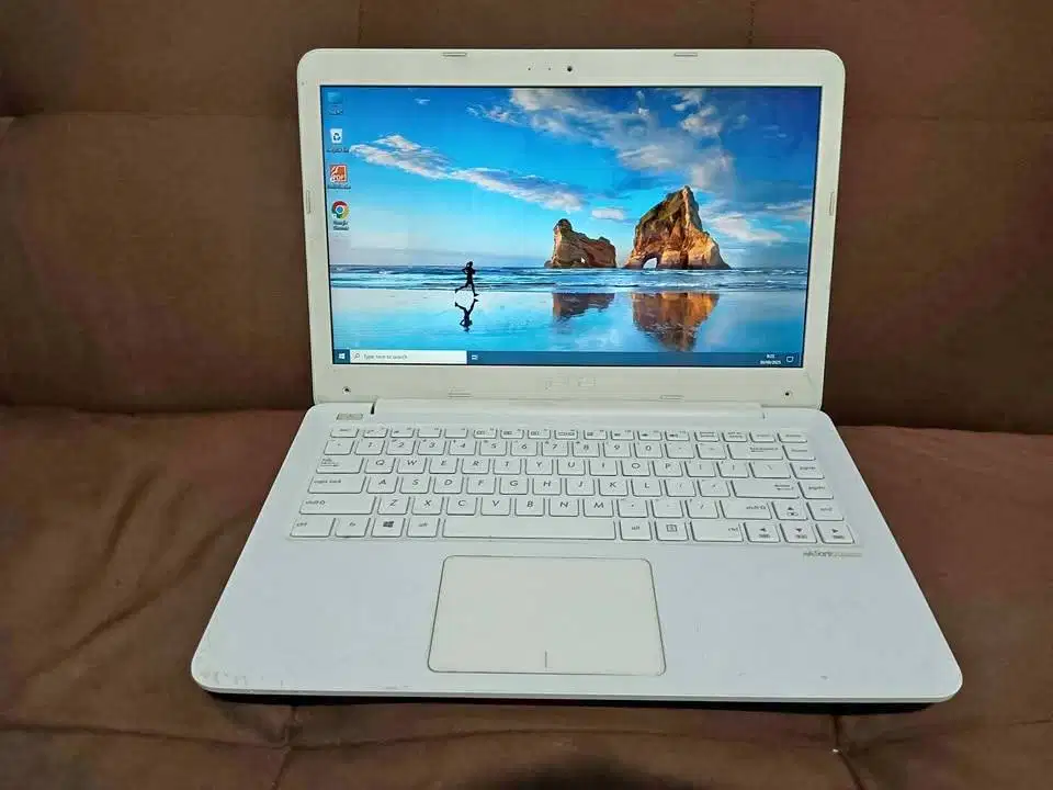 Laptop Asus E402YA Mulus Bergaransi Siap Pakai COD Sidoarjo