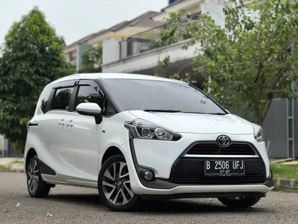 Favorite Colour Toyota Sienta 1.5 V At 2017/2018