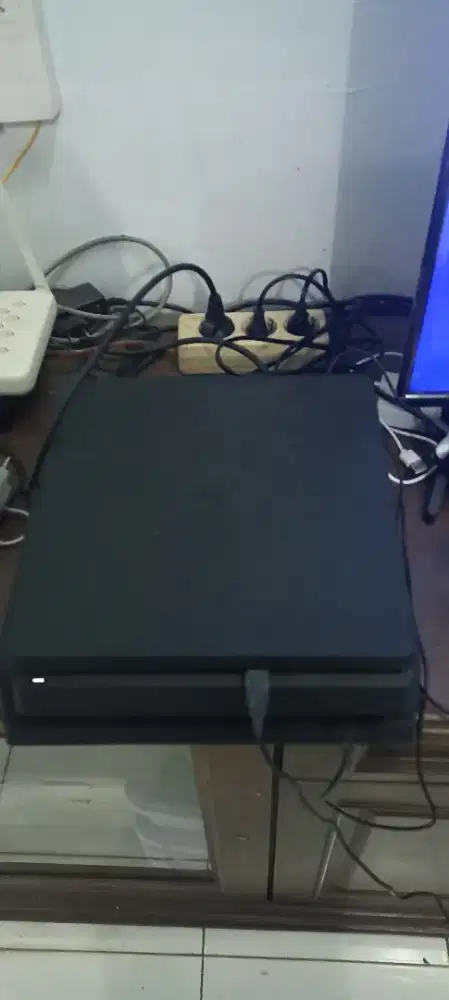 PS 4 Slim Original