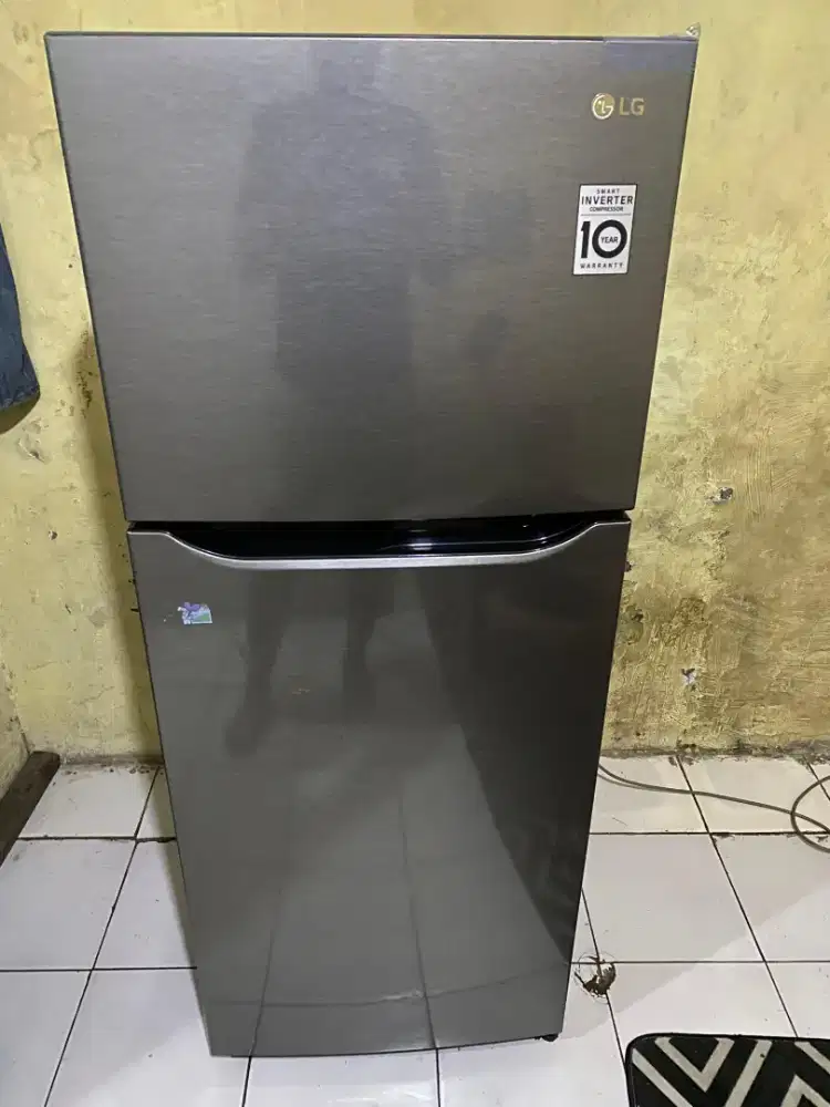 Jual kulkas 2 pintu merk LG INVERTER