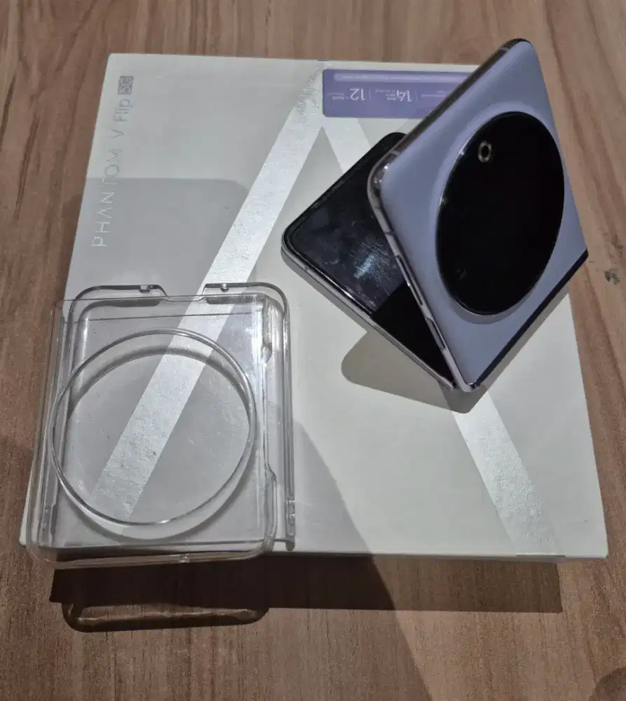 Techno Phantom V Flip 5G