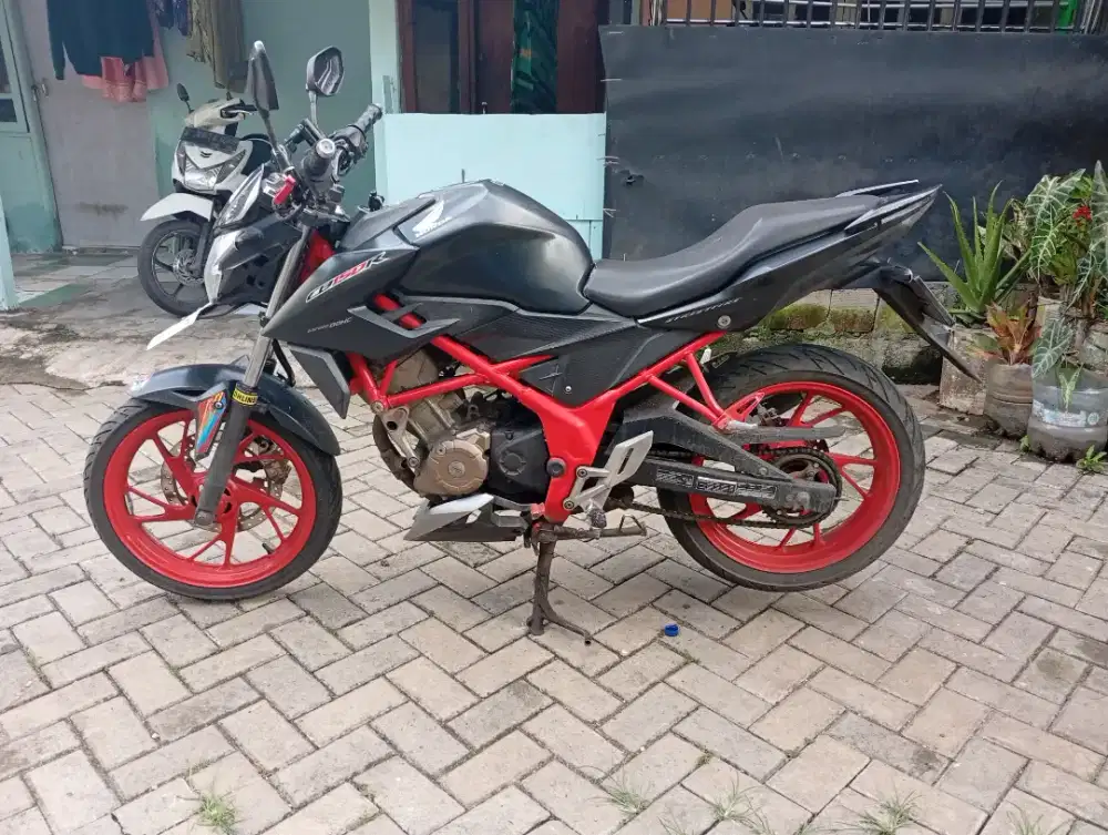 Di jual cb150r stright figter