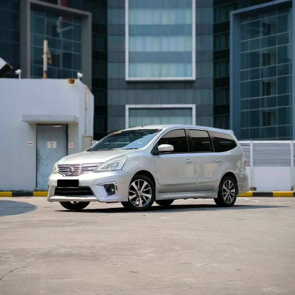 Nissan Grand Livina 1.5 HWS AT - 2015