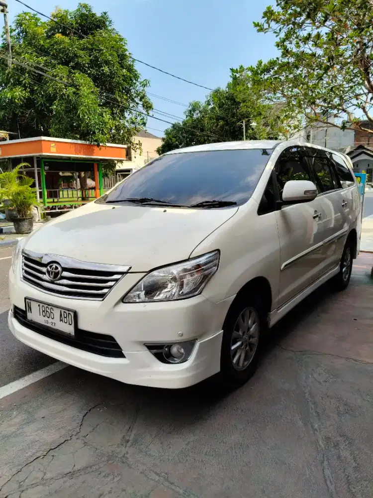 Innova V Luxury 2.0 matic 2013