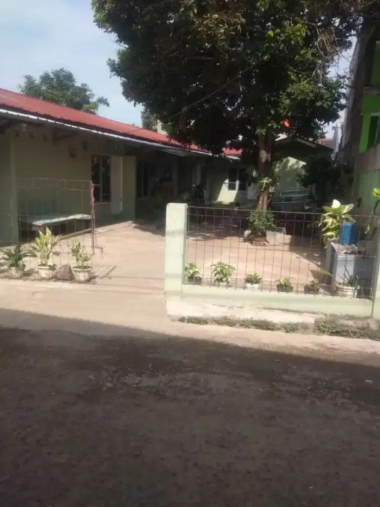 Dijual Kontrakan 7 Pintu 2 Kios
