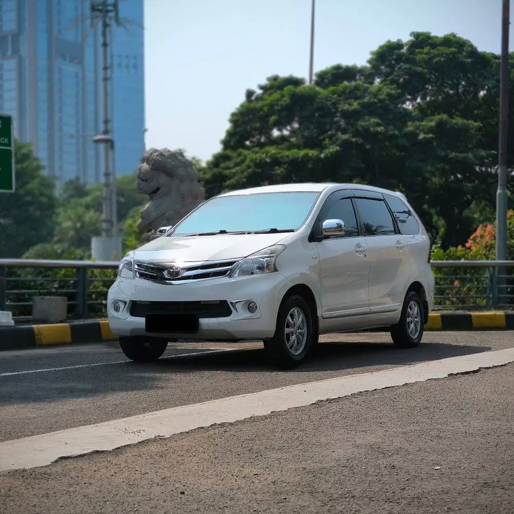 Toyota Avanza 1.3 G AT - 2012