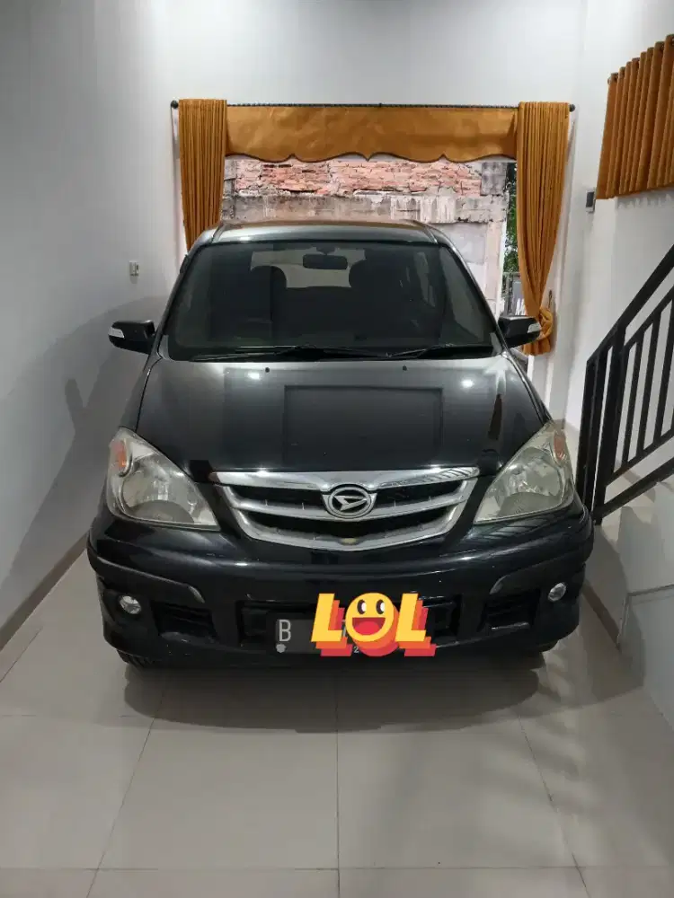 Daihatsu xenia 1.0 cc li famili
