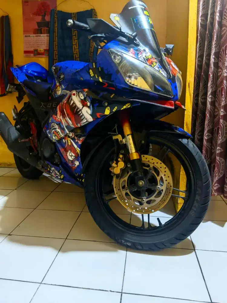Yamaha R15 v2 jual cepat/TT