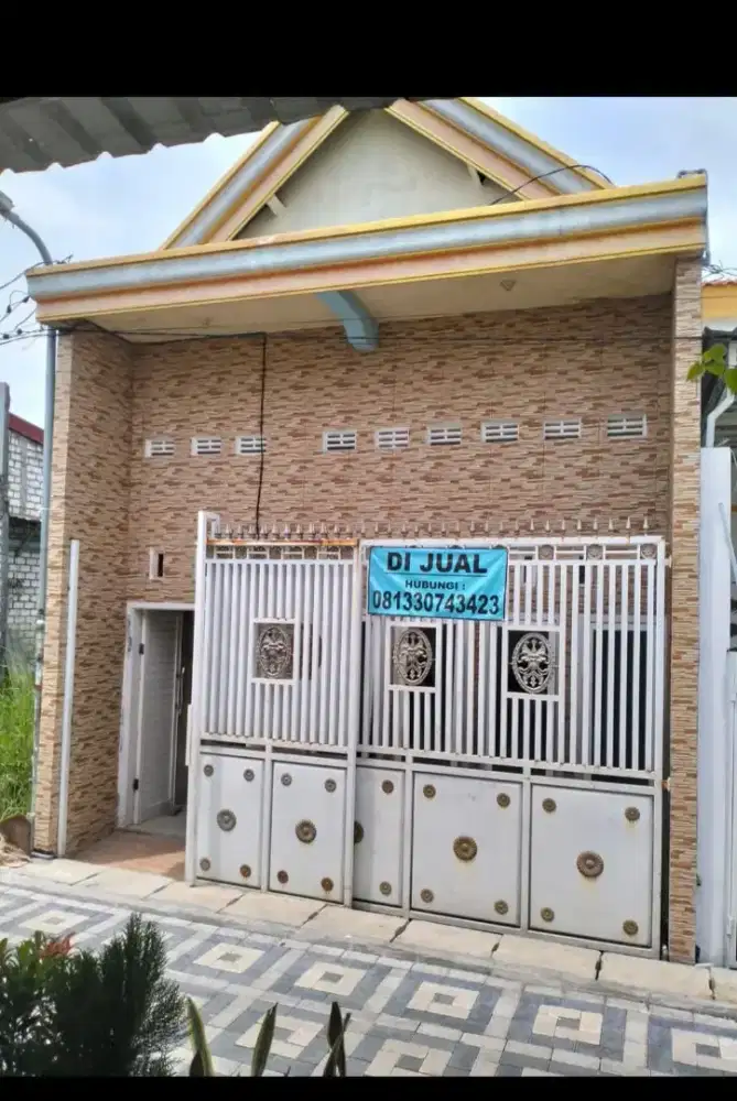 Rumah di jual siap huni SBY barat