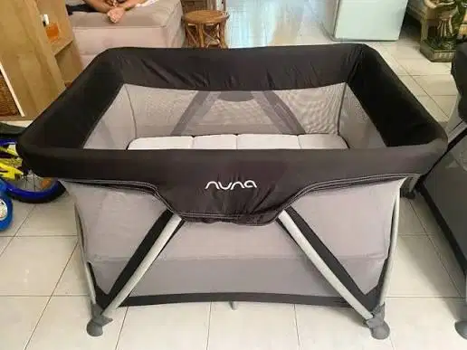 Jual CEPAT! NUNA SENA - baby box
