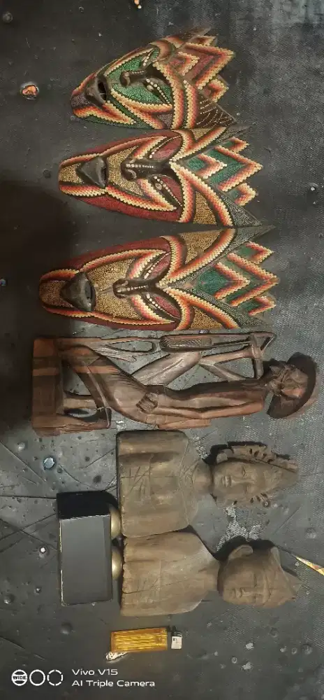 Patung Hiasan dinding
