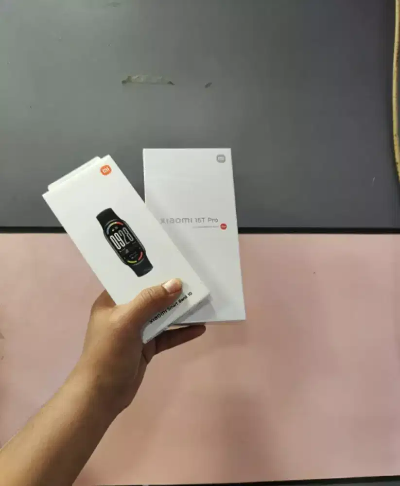 Xiaomi 15T Pro 12/512gb New
Include smart band 10