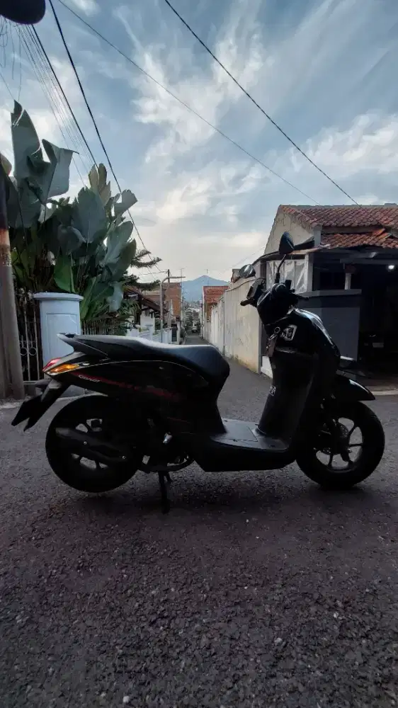 Honda genios cbs 2024