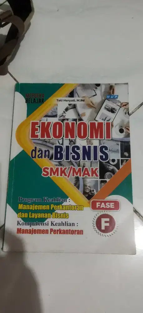 Ekonomi dan Bisnis SMK/Mak kls XI
