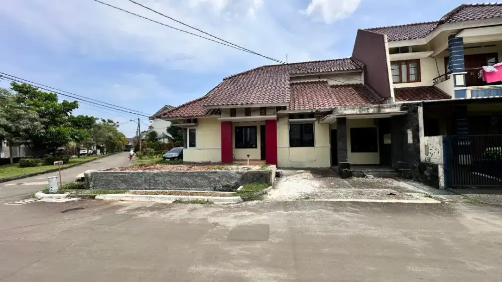 Rumah Hook 1,5 Lantai Mutiara Sentul Dekat Tol & Mall CCM Dijual