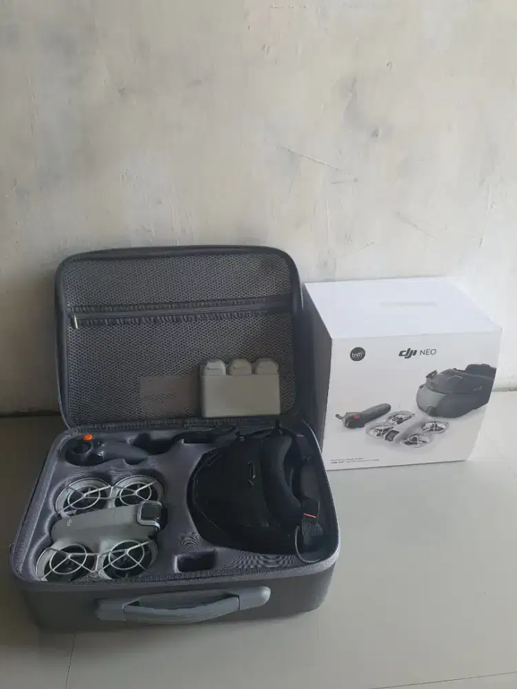 Dji neo motion controller combo second
