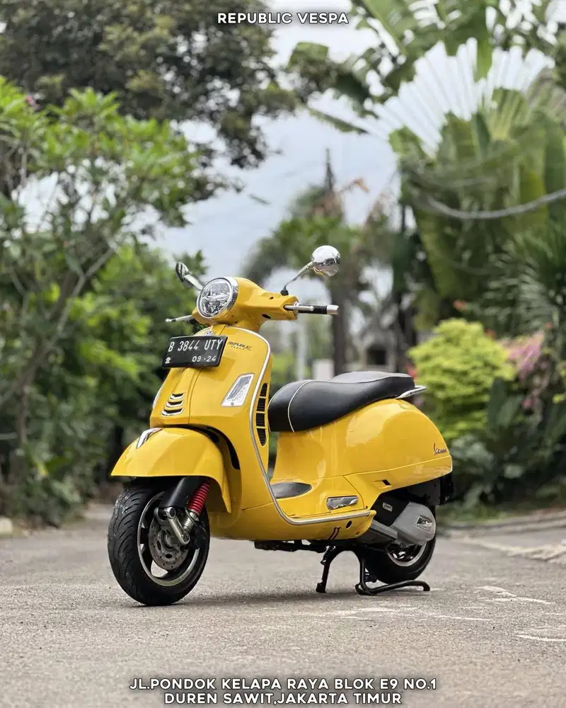 DIJUAL CEPAT Vespa GTS 150 4V IGET ABS LED FACELIFT 2019 YELLOW