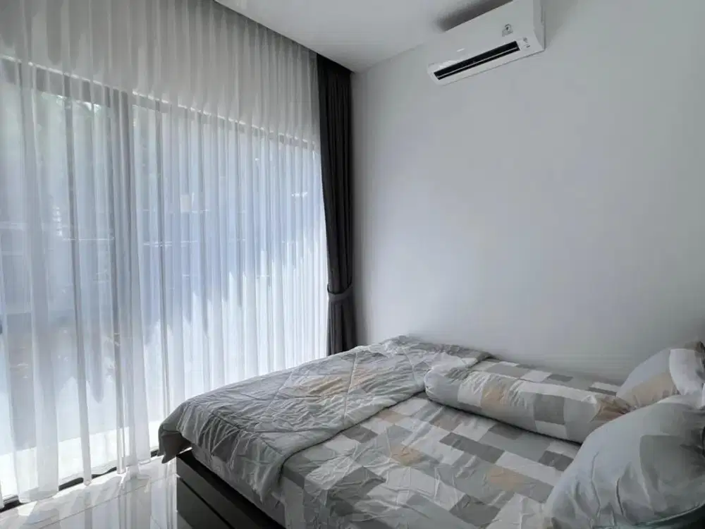 Rumah murah mewah cantik rooftop + kolam renang full fasilitas akses 2 mobil dekat kampus itb unikom  cisitu lama dago bandung