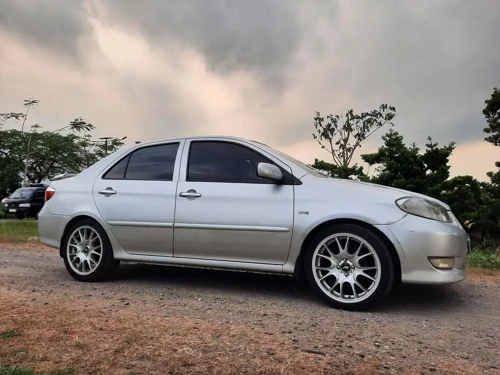 Toyota Vios 2004 Bensin