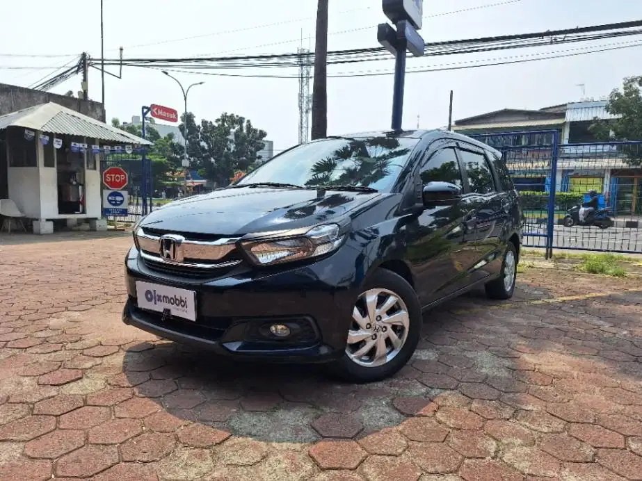 Honda Mobilio  1.5 E Bensin-AT 2017 Hitam