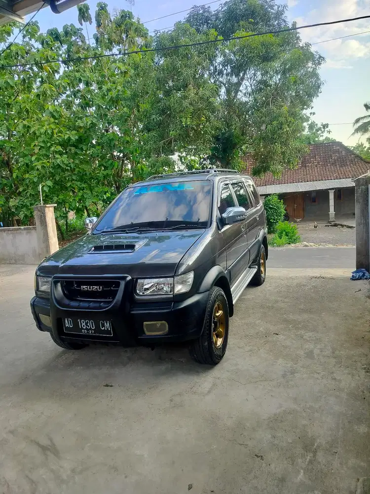 Isuzu Grand touring 2001 Diesel