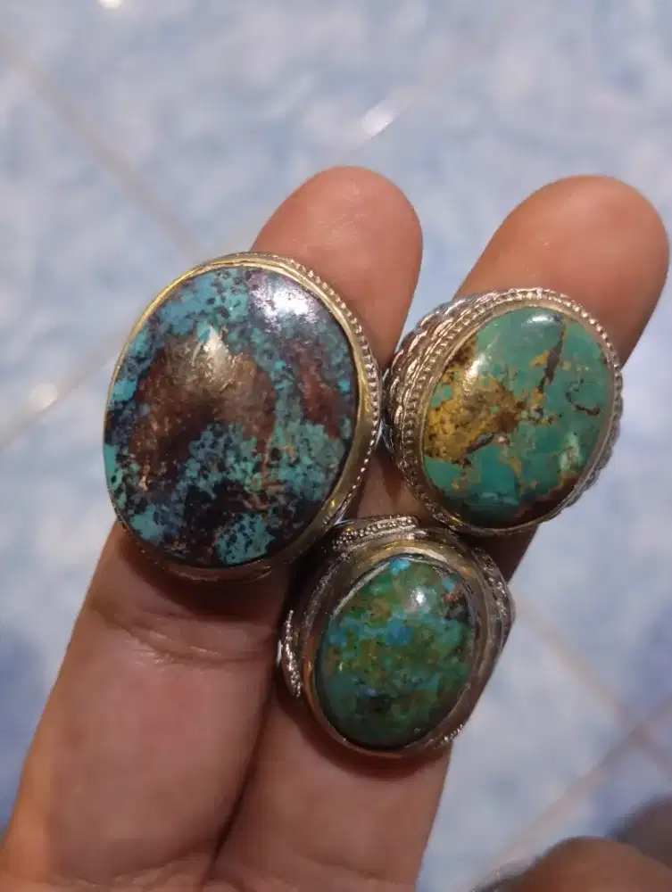 Cincin batu pirus persia