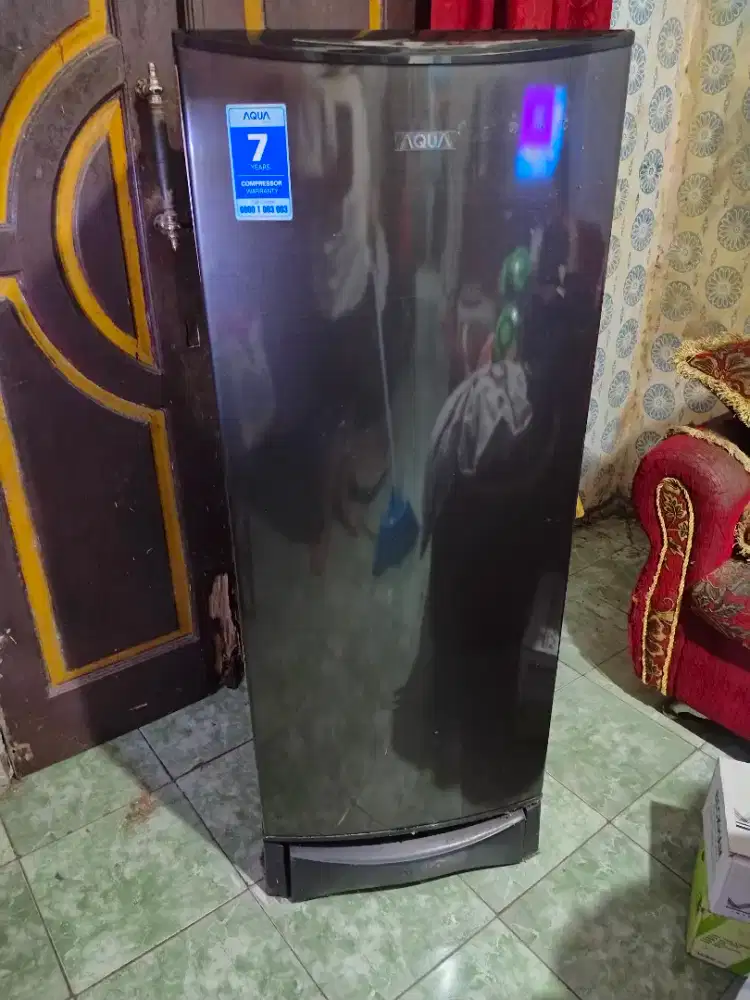 JUAL CEPAT KULKAS MERK AQUA 1 PINTU