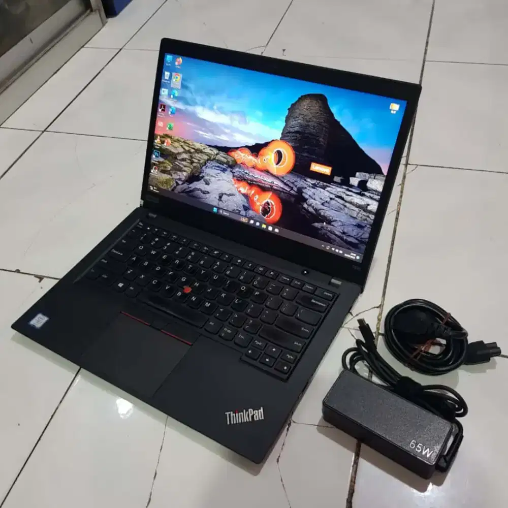 Laptop Thinkpad T490 mulus abiss, body ORI