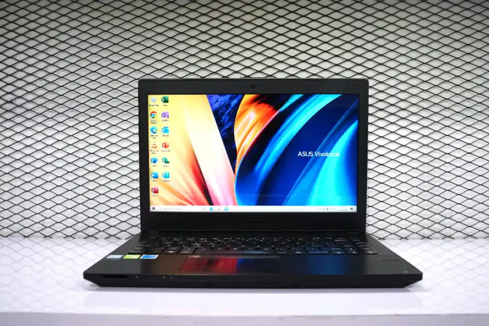 ASUS PRO P2440UQ.CORE i5-7200U.CORE i5-7200U.RAM8GB