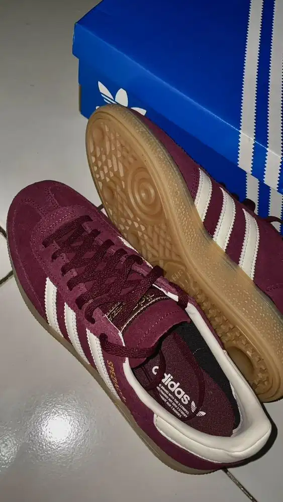 Sepatu Adidas Handball Spezial Maroon Womens