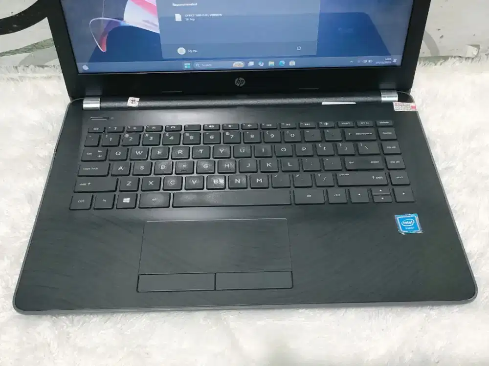 Hp 14 - bs701TU

- Intel Celeron N3060
- Ram 4 GB